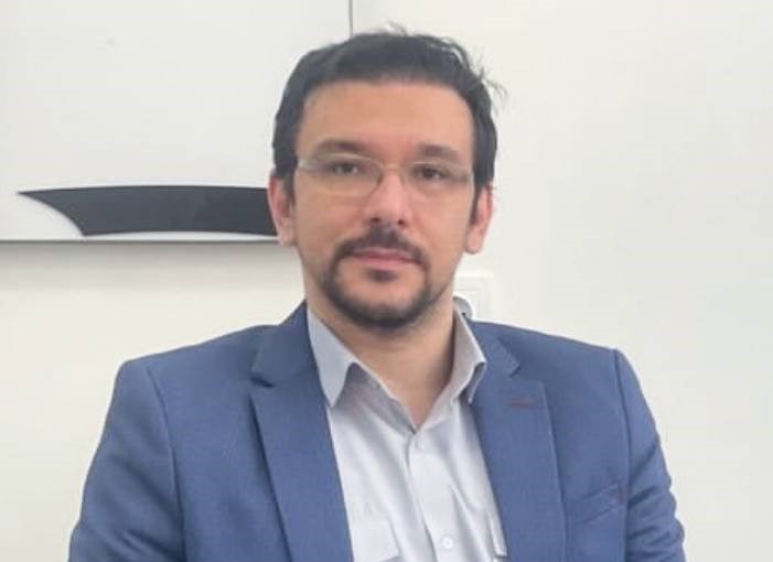 دکتر حسام امینی