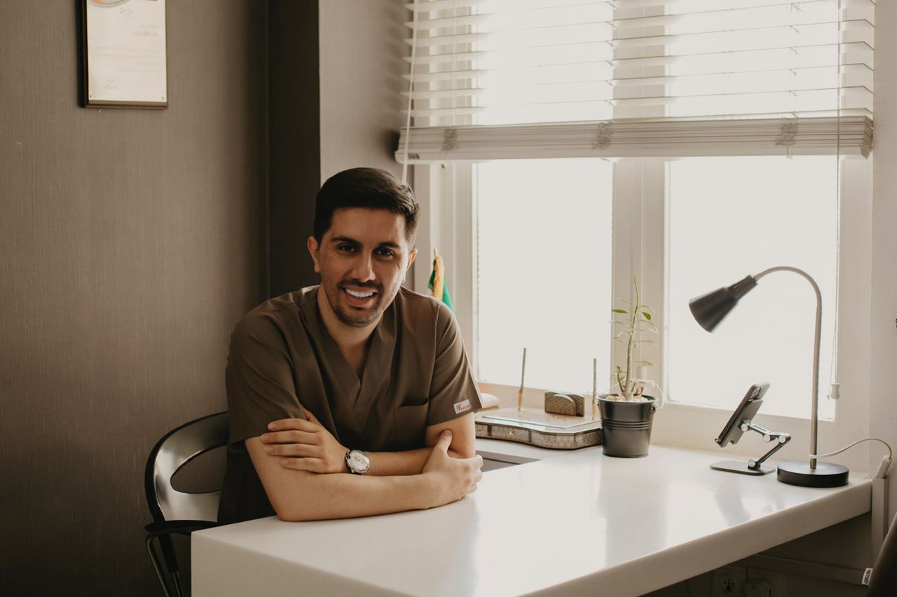 دکتر امیر علی حسن