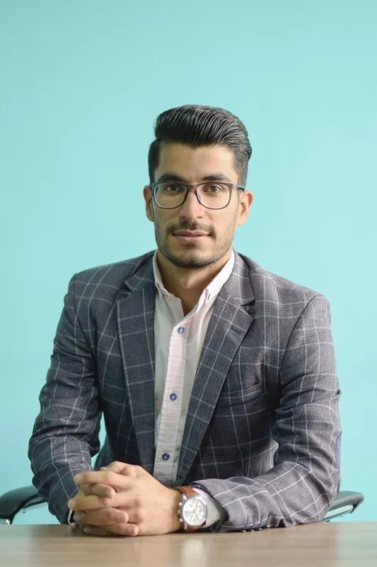 دکتر میلاد جلیل نسب